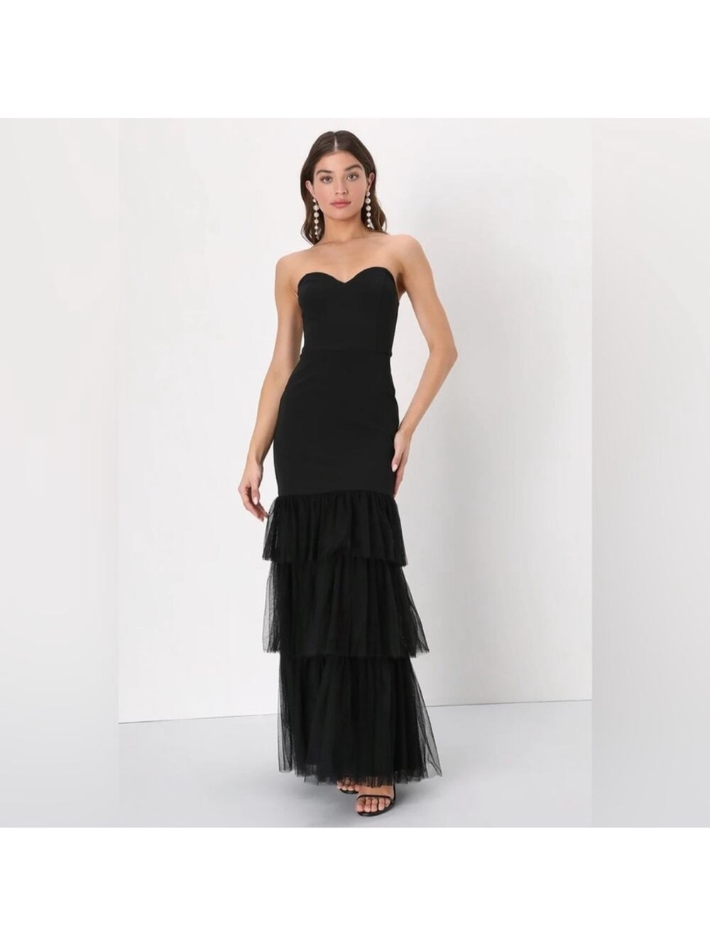 Lulu's Strapless Sweetheart Black Tiered Tulle Gown